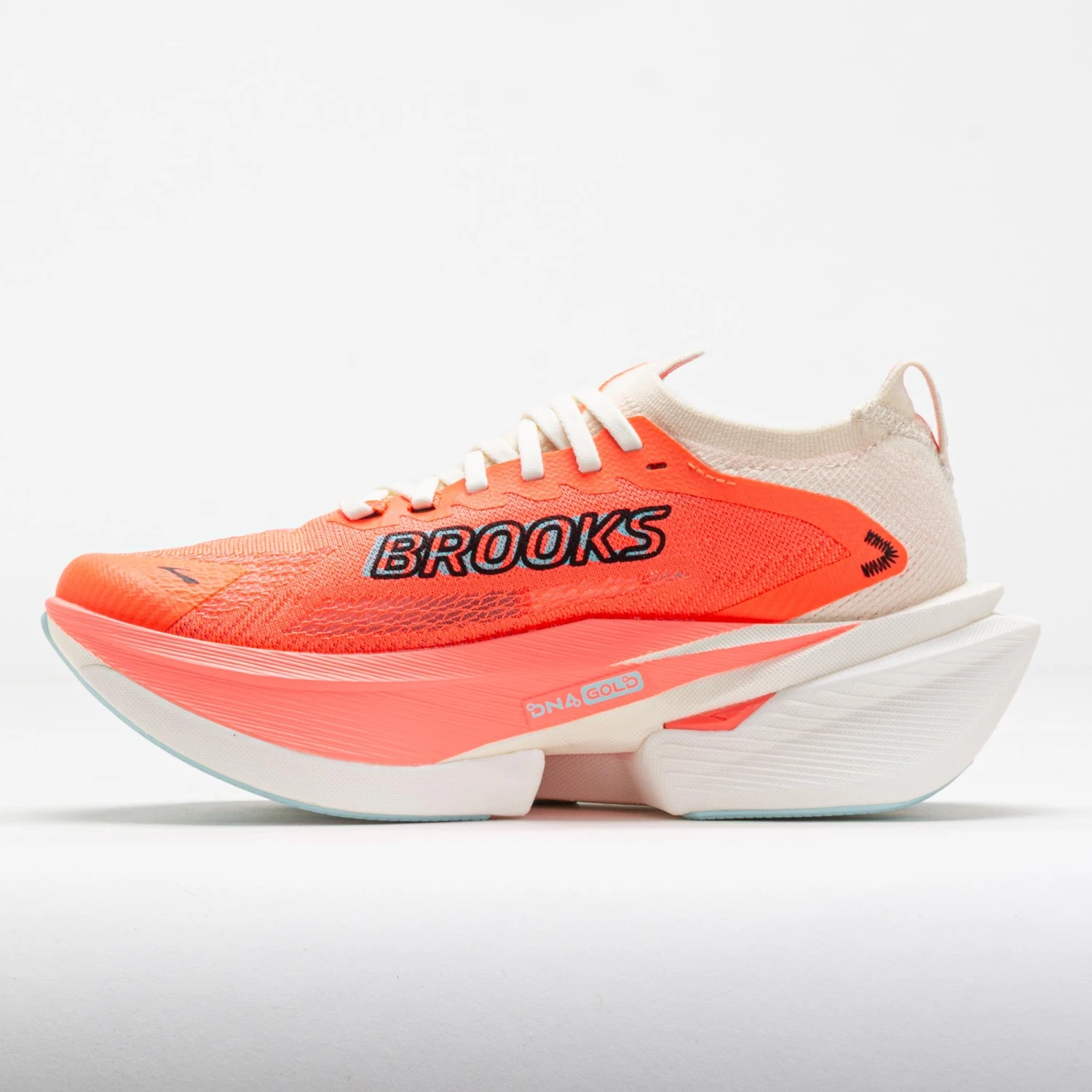 Brooks Hyperion Max 3 Women's Coconut/Fiery Coral/Atomizer 2 Brooks Hyperion Max 3 Women's Coconut/Fiery Coral/Atomizer - Image 2