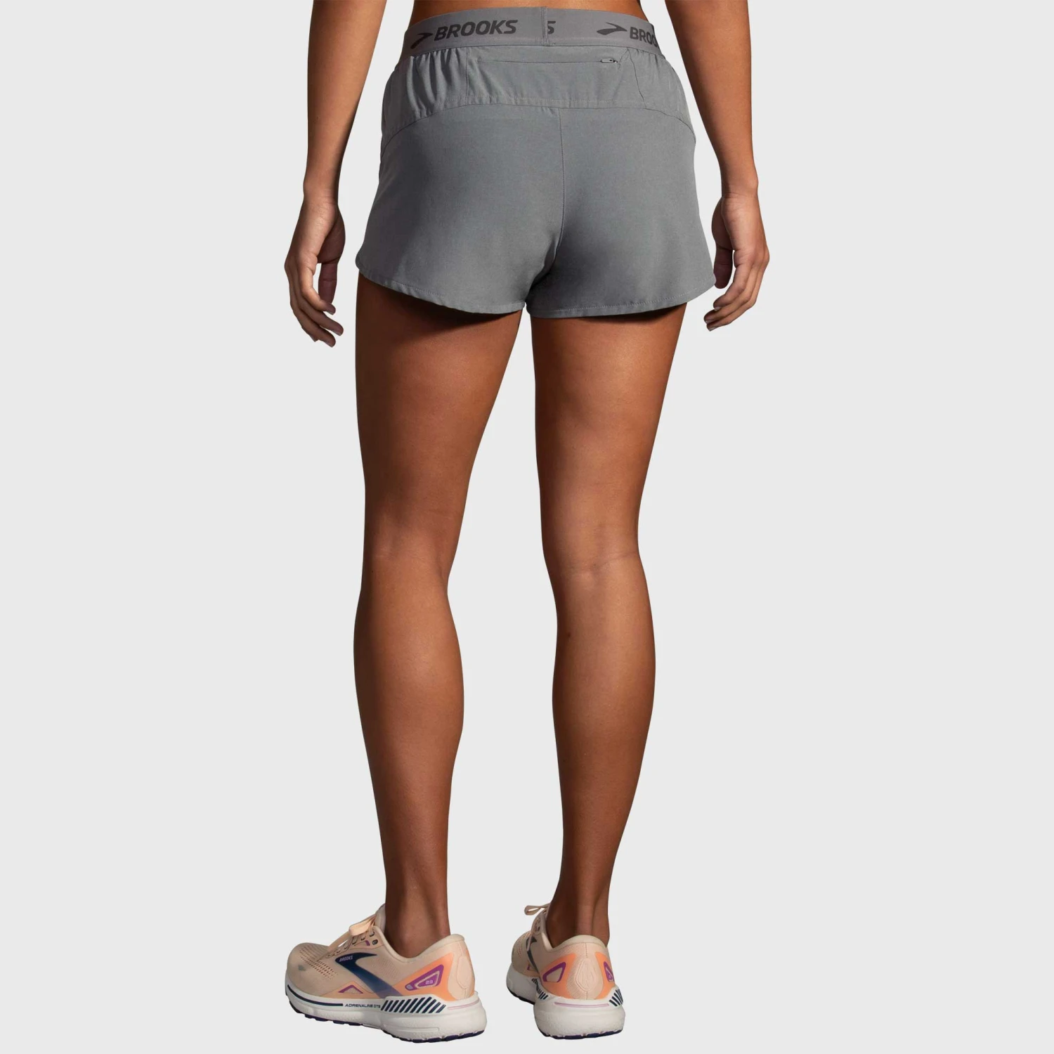 Brooks Chaser 3" Shorts Women's 2 Brooks Chaser 3" Shorts Women's - Image 2