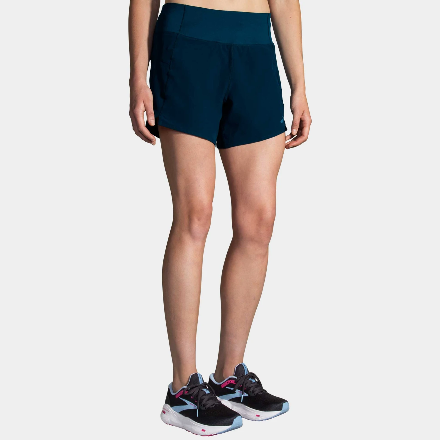 Brooks Chaser 5" Shorts Women's 5 Brooks Chaser 5" Shorts Women's - Image 5