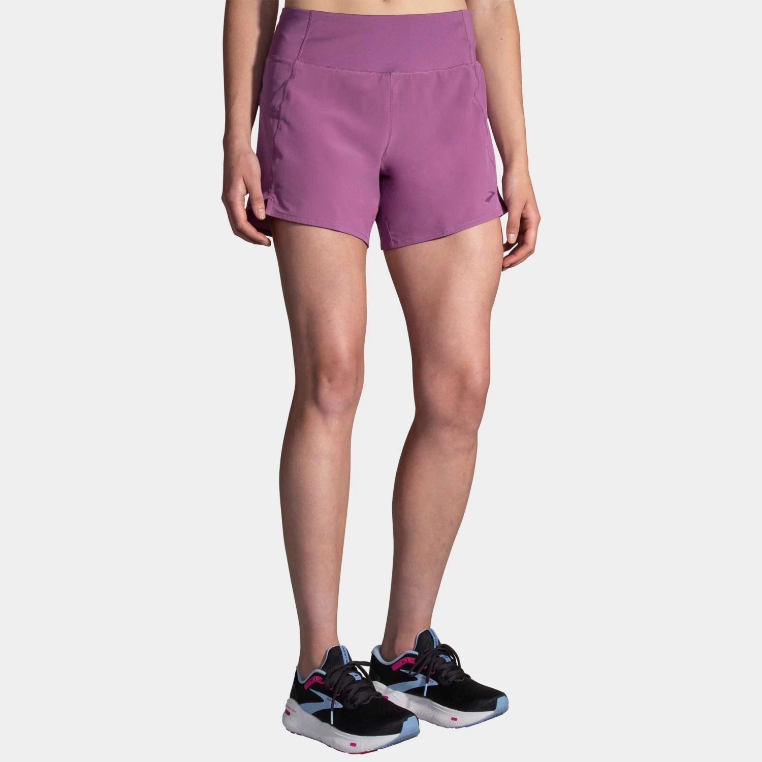 Brooks Chaser 5" Shorts Women's 9 Brooks Chaser 5" Shorts Women's - Image 9