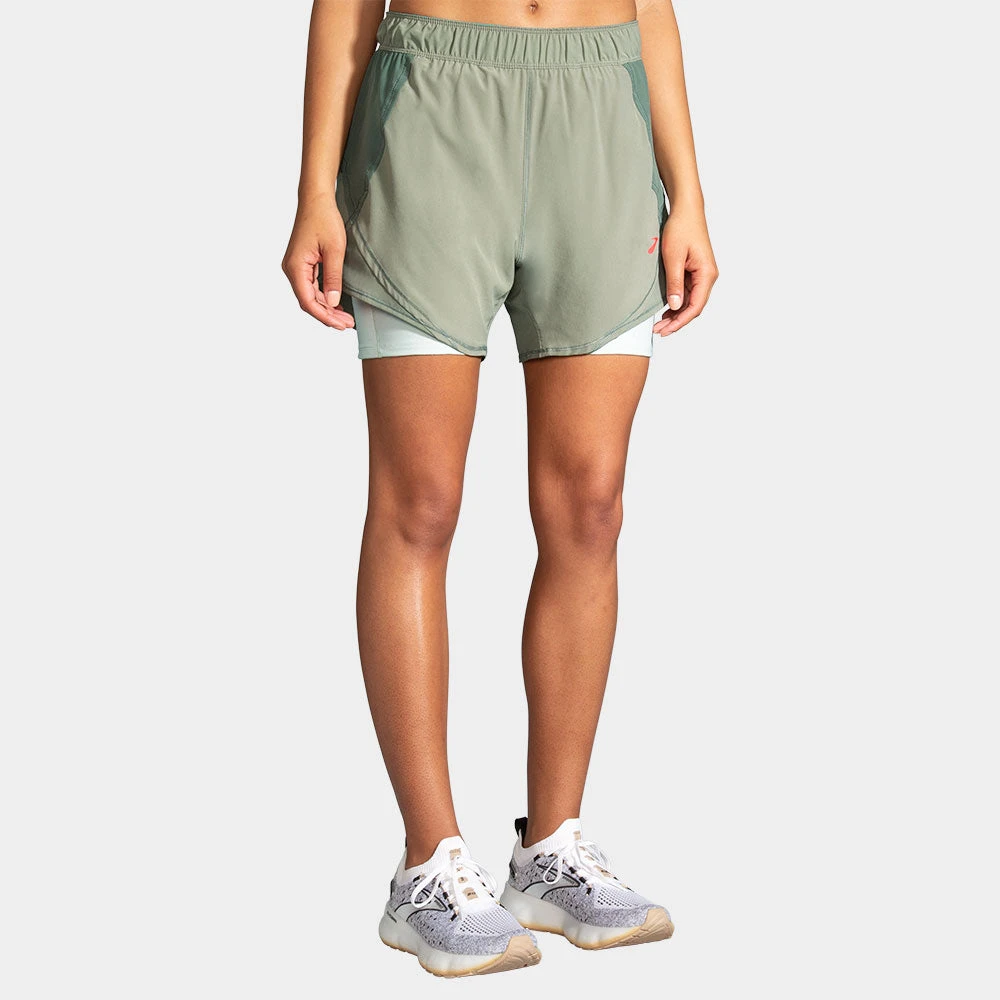 Brooks Chaser 5" 2-in-1 Shorts Women's 3 Brooks Chaser 5" 2-in-1 Shorts Women's - Image 3