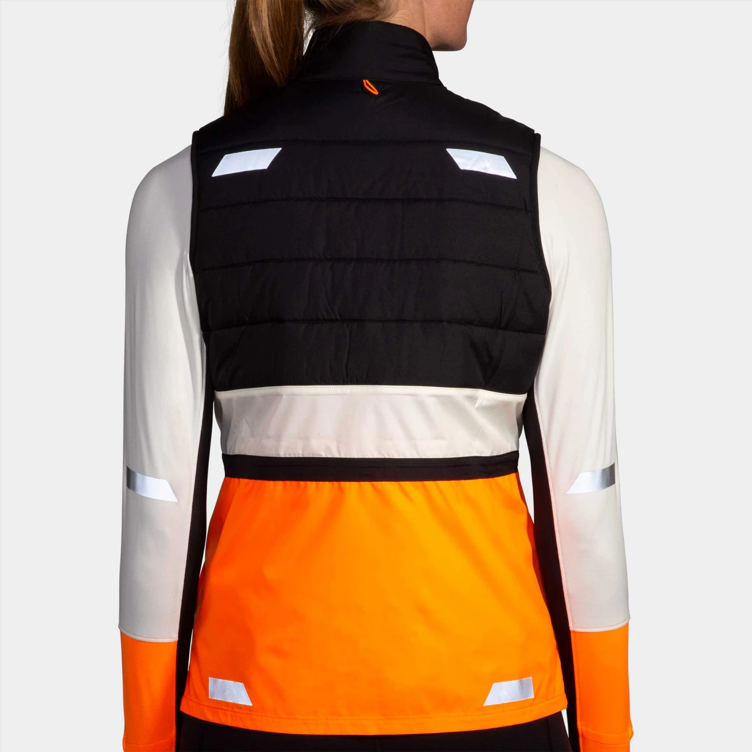 Brooks Run Visible Insulated Vest 2.0 Women's 2 Brooks Run Visible Insulated Vest 2.0 Women's - Image 2
