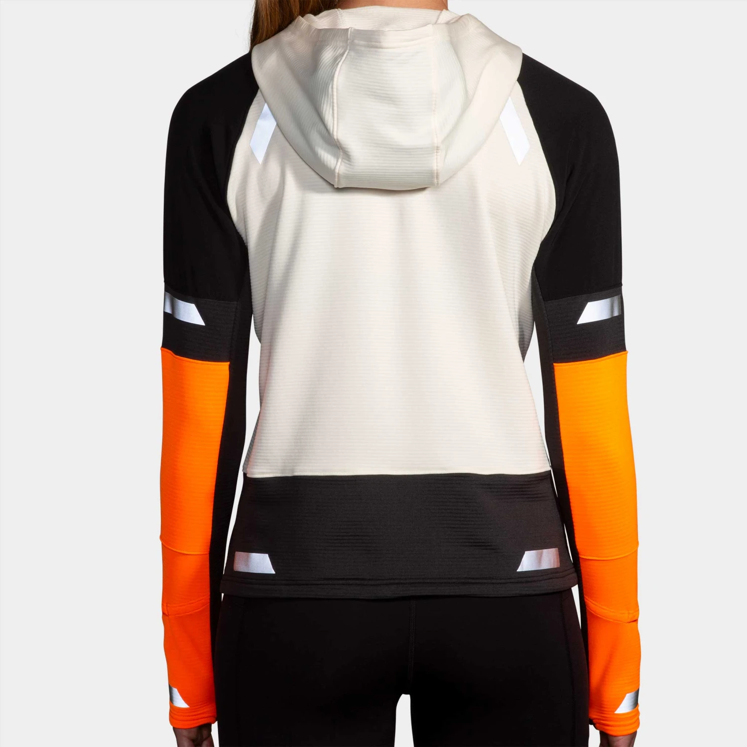 Brooks Run Visible Notch Thermal Hoodie 2.0 Women's 2 Brooks Run Visible Notch Thermal Hoodie 2.0 Women's - Image 2