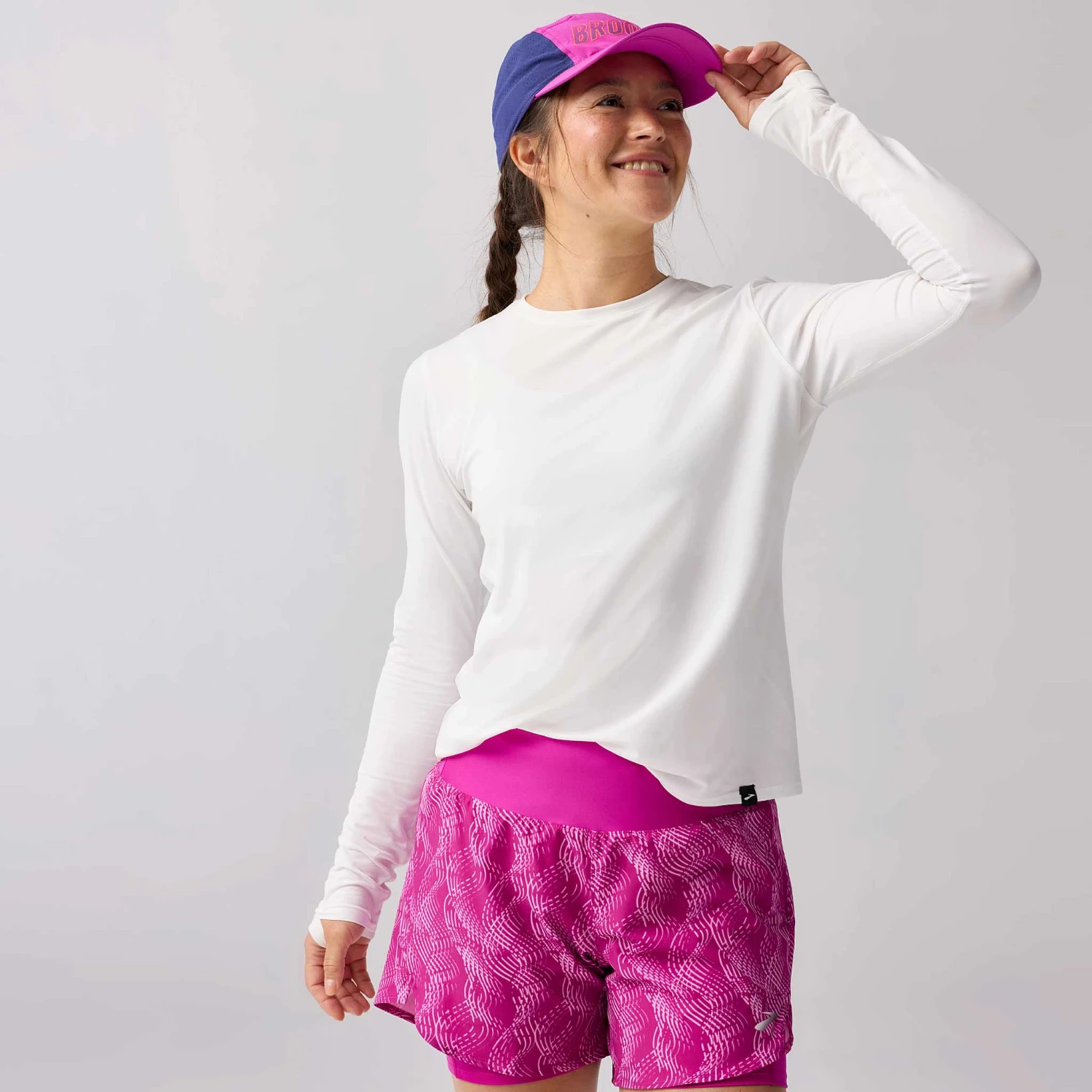 Brooks Luxe Long Sleeve Women's 3 Brooks Luxe Long Sleeve Women's - Image 3