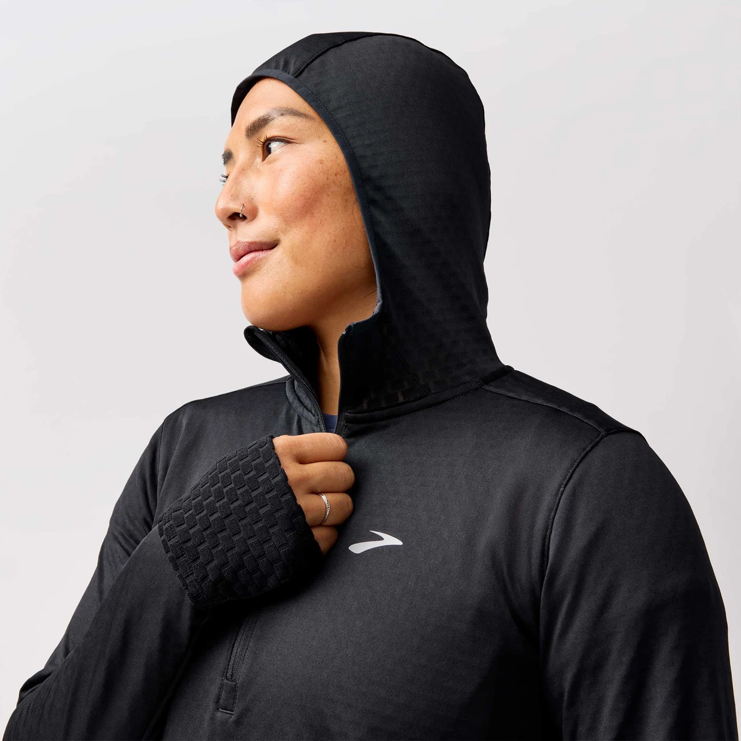 Brooks Notch Thermal Hoodie 3.0 Women's 3 Brooks Notch Thermal Hoodie 3.0 Women's - Image 3