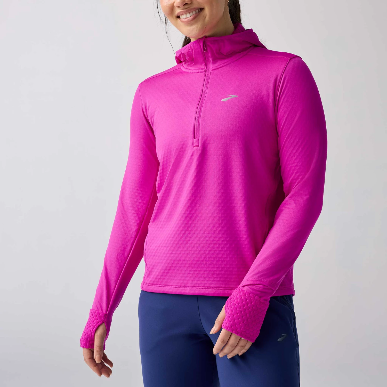 Brooks Notch Thermal Hoodie 3.0 Women's 7 Brooks Notch Thermal Hoodie 3.0 Women's - Image 7